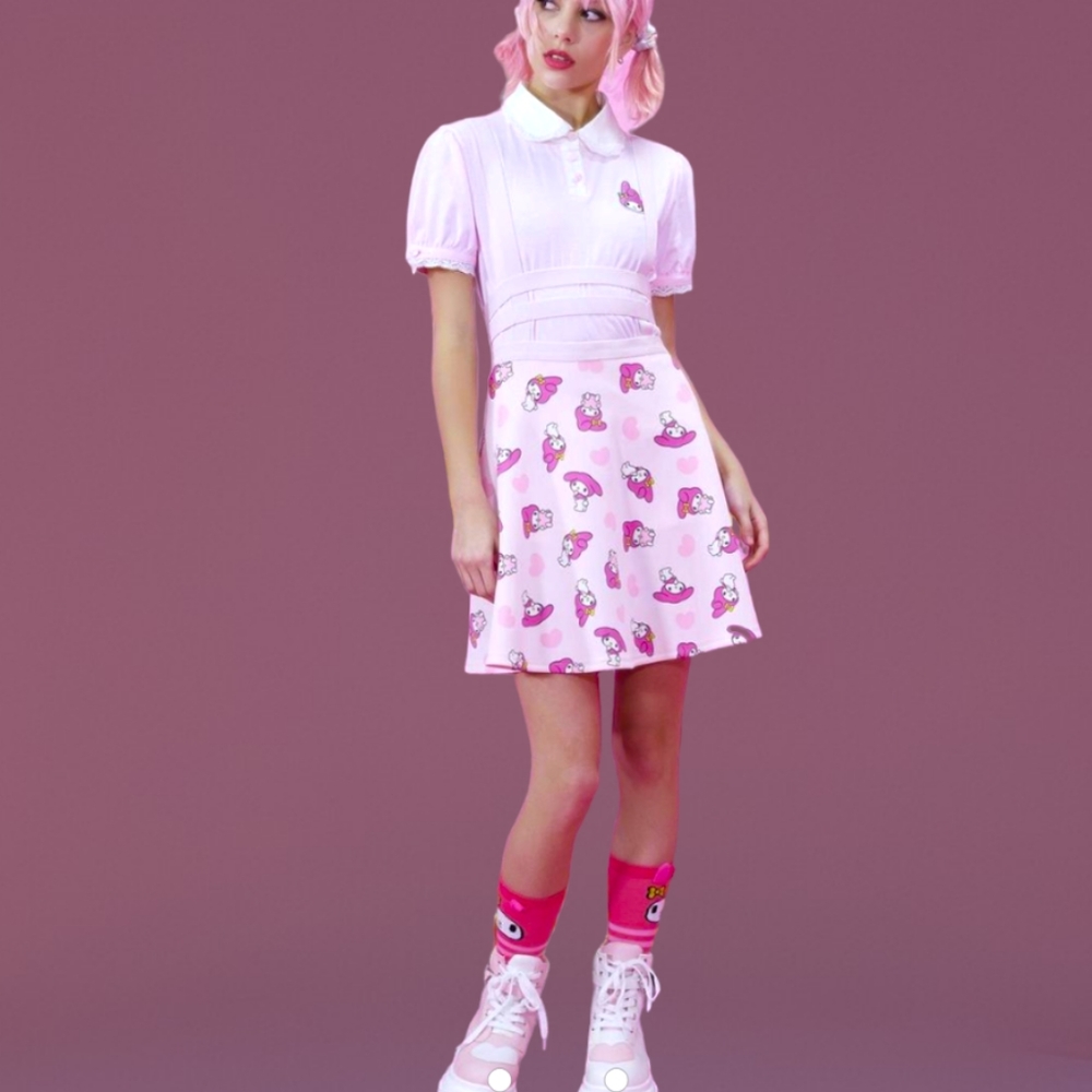 HOT TOPIC My Melody Strappy Suspender Skirt